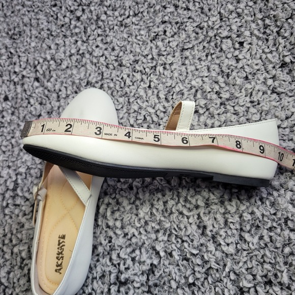 NWOT white mary jane ballet flats low heel almond toe classic neutral minimalist - Picture 7 of 10